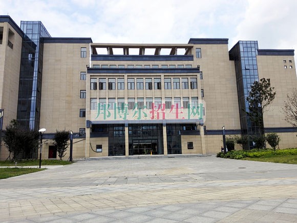 貴州商業(yè)高等專科學校是幾專