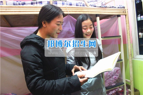 成都希望幼師學(xué)校是責(zé)任？更是一種愛！