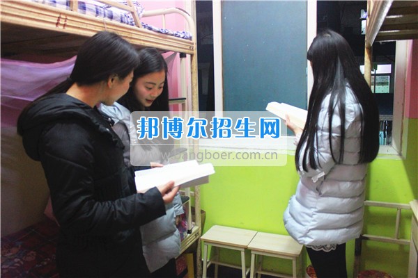 成都希望幼師學(xué)校是責(zé)任？更是一種愛！