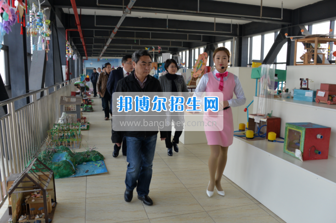 川南幼兒師范高等?？茖W(xué)校迎接隆昌縣創(chuàng)建第四屆省級(jí)文明城市測評(píng)組考評(píng)
