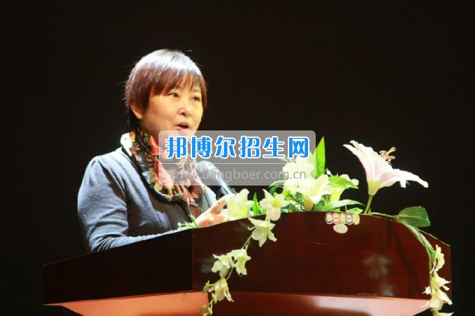 貴陽幼兒師范學(xué)校校本培訓(xùn)拉開新學(xué)期序幕，2017擼起袖子加油干！