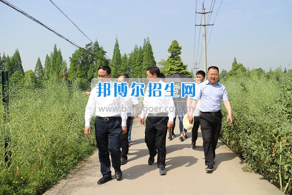 2017年成都農(nóng)業(yè)科技職業(yè)學院召開“校地合作、共建園區(qū)”專題會