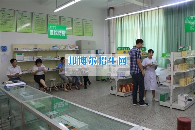 四川衛(wèi)生康復(fù)職業(yè)學(xué)院校企合辦營銷技能大賽，共促學(xué)生營銷技能提升