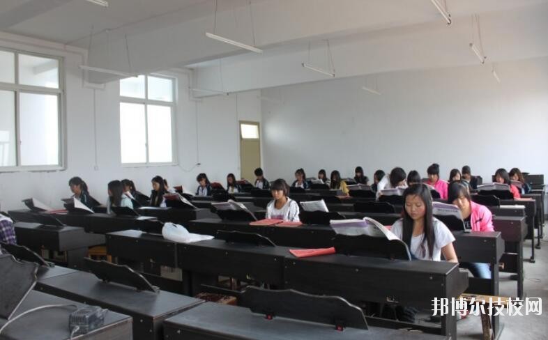 貴州興仁民族職業(yè)技術(shù)學(xué)校2020年學(xué)費、收費多少