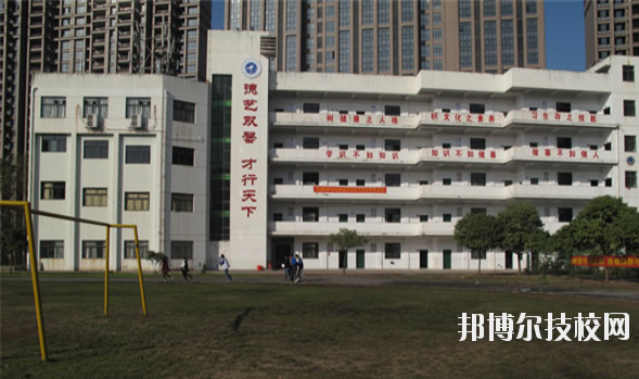 贛州應(yīng)用技術(shù)職業(yè)學(xué)校怎么樣、好不好