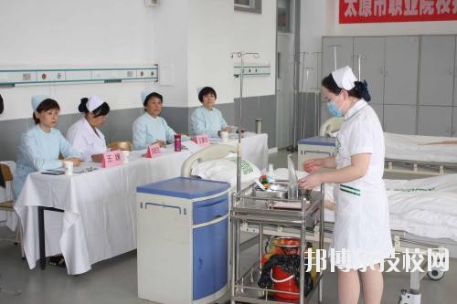 樂(lè)山醫(yī)藥科技學(xué)校高級(jí)技工學(xué)校2020年報(bào)名條件、招生要求、招生對(duì)象