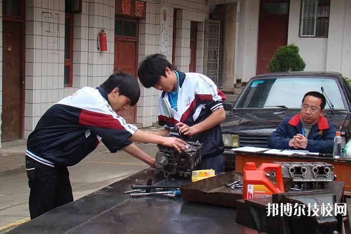 石阡中等職業(yè)學(xué)校怎么樣、好不好