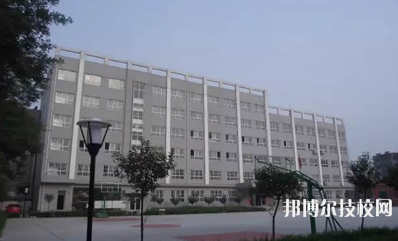 華陰市職業(yè)教育中心2020年報名條件、招生要求、招生對象 