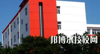 長慶石油學(xué)校2020年報名條件、招生要求、招生對象