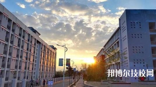 金沙中等職業(yè)學校2020年招生辦聯系電話