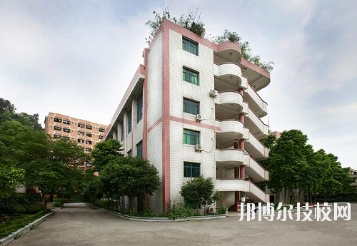 重慶護士學校2020年報名條件、招生要求、招生對象