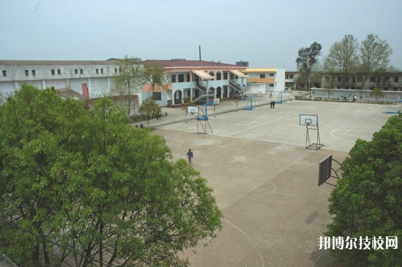 鷹潭應(yīng)用工程學(xué)校怎么樣、好不好