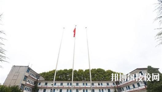 貴陽鐵路工程學校2020年報名條件、招生要求、招生對象