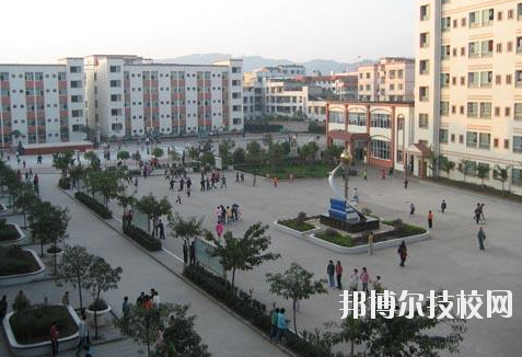 重慶企業(yè)管理學(xué)校2020年報(bào)名條件、招生要求、招生對(duì)象