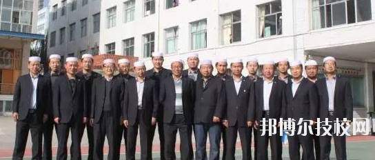 臨夏外國語學(xué)校2020年報名條件、招生要求、招生對象