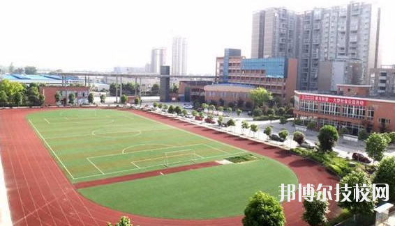 重慶潼南闇公職業(yè)高級中學2020年報名條件、招生要求、招生對象