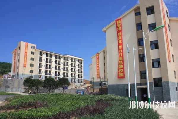北川羌族自治縣七一職業(yè)中學(xué)2020年報(bào)名條件、招生要求、招生對(duì)象