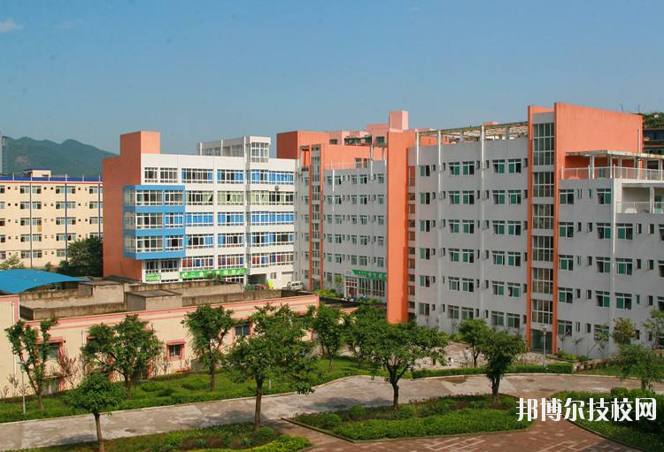 重慶工業(yè)技師學(xué)院怎么樣、好不好