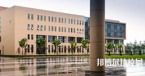 長(zhǎng)安汽車(集團(tuán))有限責(zé)任公司技工學(xué)校2020年報(bào)名條件、招生要求、招生對(duì)象