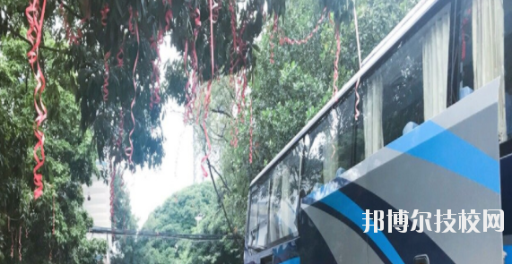 南寧信息工程職業(yè)技術(shù)學(xué)校2020年報名條件、招生要求、招生對象 