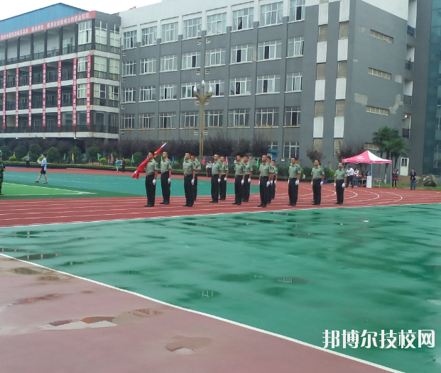 重慶輕工業(yè)技工學(xué)校2020年報(bào)名條件、招生要求、招生對(duì)象