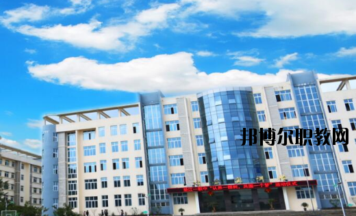 重慶墊江縣第一職業(yè)中學(xué)校怎么樣、好不好