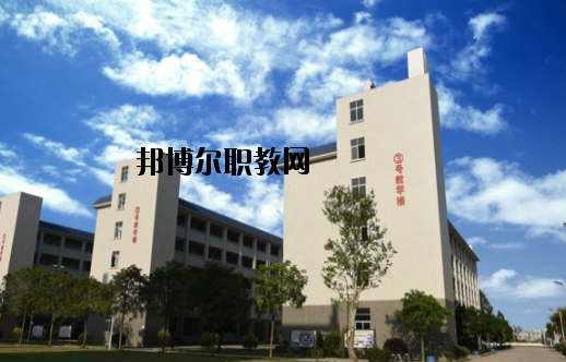化州職業(yè)技術(shù)學(xué)校2020年報(bào)名條件、招生要求、招生對(duì)象