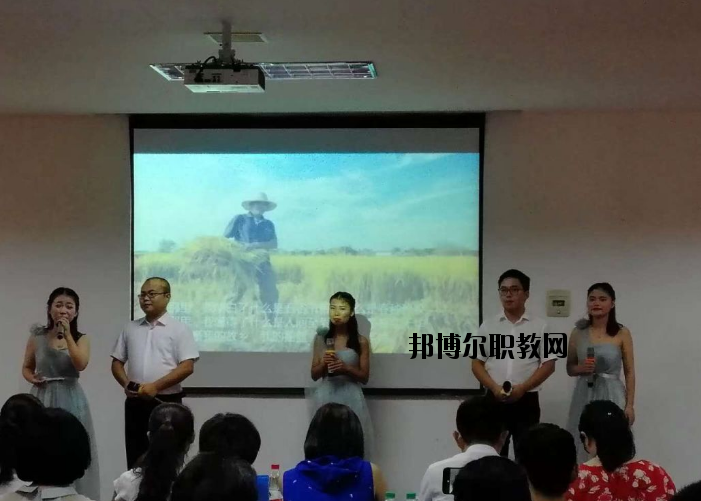 廣豐區(qū)信息技術(shù)學(xué)校怎么樣、好不好