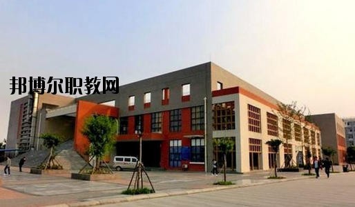 貴陽(yáng)市經(jīng)濟(jì)貿(mào)易中等專業(yè)學(xué)校2020年報(bào)名條件、招生要求、招生對(duì)象