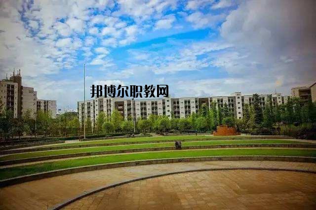 隨州曾都電子工業(yè)學(xué)校2020年報名條件、招生要求、招生對象