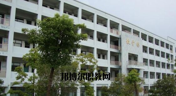寧波興港職業(yè)高級(jí)中學(xué)2020年報(bào)名條件、招生要求、招生對(duì)象
