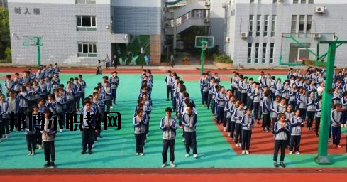 安吉職業(yè)技術學校2020年報名條件、招生要求、招生對象