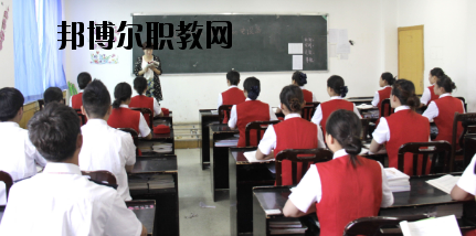 甘肅東方航空高鐵學(xué)校2020年報(bào)名條件、招生要求、招生對(duì)象