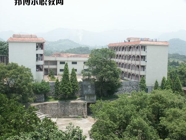 萍鄉(xiāng)電子工業(yè)學(xué)校2020年報名條件、招生要求、招生對象