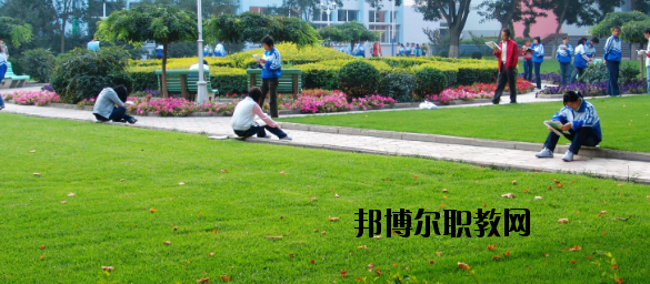 甘肅工業(yè)技師學(xué)院2020年報(bào)名條件、招生要求、招生對(duì)象