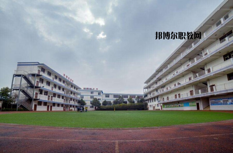 龍南職業(yè)中等專業(yè)學校怎么樣、好不好