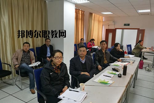 通?？h職業(yè)高級中學(xué)地址在哪里