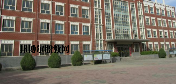 蘭州航空工業(yè)技工學(xué)校2020年報(bào)名條件、招生要求、招生對象