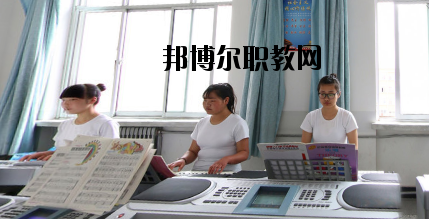 武威勞動服務(wù)技工學校2020年報名條件、招生要求、招生對象