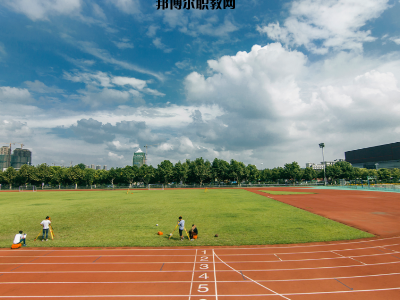 江蘇邗江中等專(zhuān)業(yè)學(xué)校怎么樣、好不好