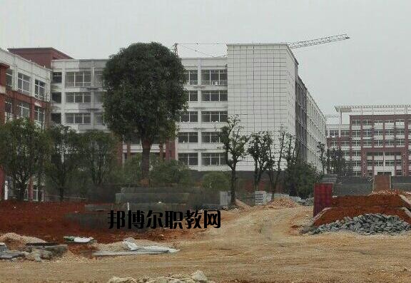 松桃苗族自治中等職業(yè)學(xué)校2020年報(bào)名條件、招生要求、招生對(duì)象