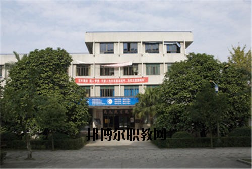 四川瀘州天星影視藝術(shù)學(xué)校2020年報(bào)名條件、招生要求、招生對(duì)象