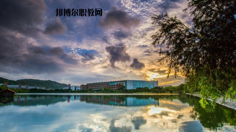 紅安職教中心怎么樣、好不好