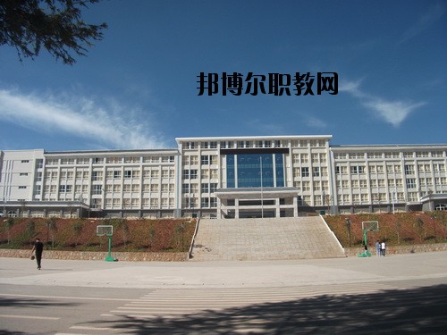文山職業(yè)高級中學(xué)2020年報名條件、招生要求、招生對象
