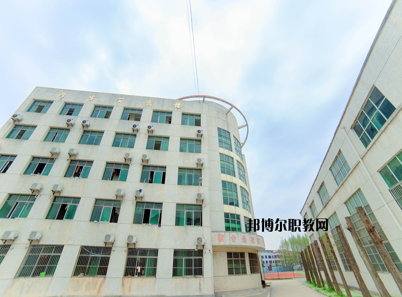 黃岡技師學(xué)院2020年報名條件、招生要求、招生對象