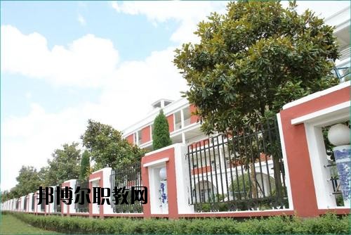 景德鎮(zhèn)理工職業(yè)學(xué)校2020年報(bào)名條件、招生要求、招生對象
