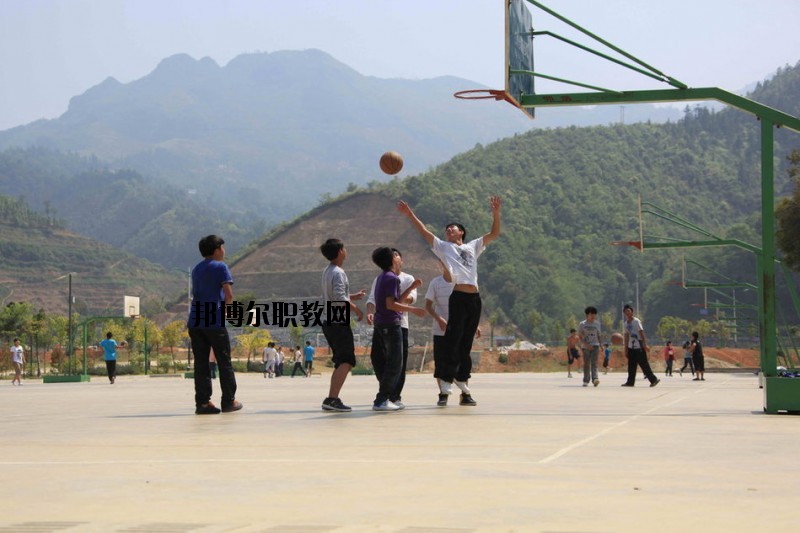 麻栗坡縣民族職業(yè)高級中學(xué)怎么樣、好不好