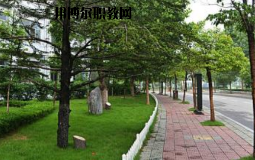 馬關(guān)縣民族職業(yè)高級(jí)中學(xué)2020年學(xué)費(fèi)、收費(fèi)多少