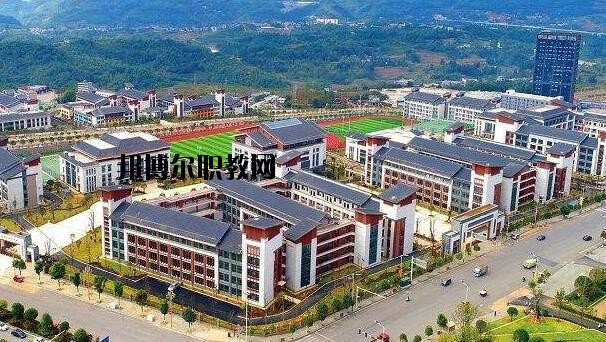 大方綜合職業(yè)技術學校2020年報名條件、招生要求、招生對象