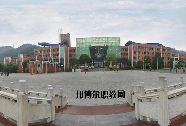 遵義體育運(yùn)動學(xué)校2020年報名條件、招生要求、招生對象